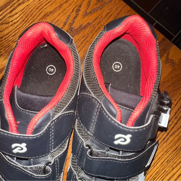 Peloton Clip In Cycling Shoes Size 40 - Picture 4 of 4